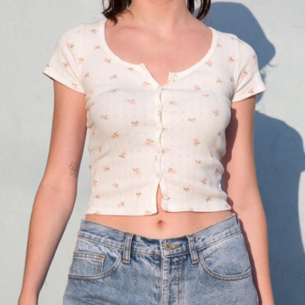 Brandy Melville Zelly Top
